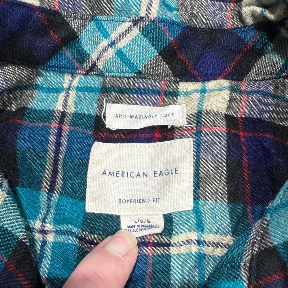 Aerie American Eagle boyfriend fit women’s plaid shirt - Picture 3 of 12